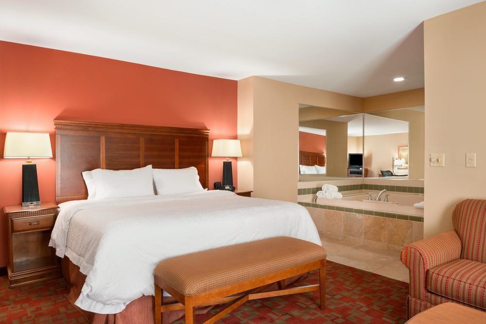 Hampton Inn Атенс Екстер'єр фото